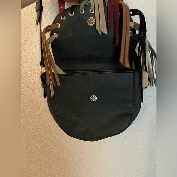 Dolce Vita crossbody mixed color fringe adjustable strap gold hardware - Picture 4 of 10